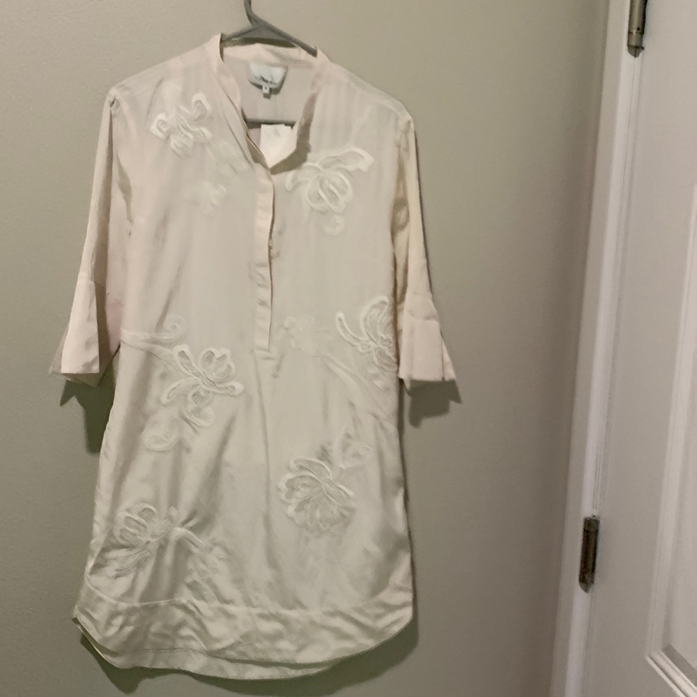Absolutely gorgeous!  Dress/tunic size 6.